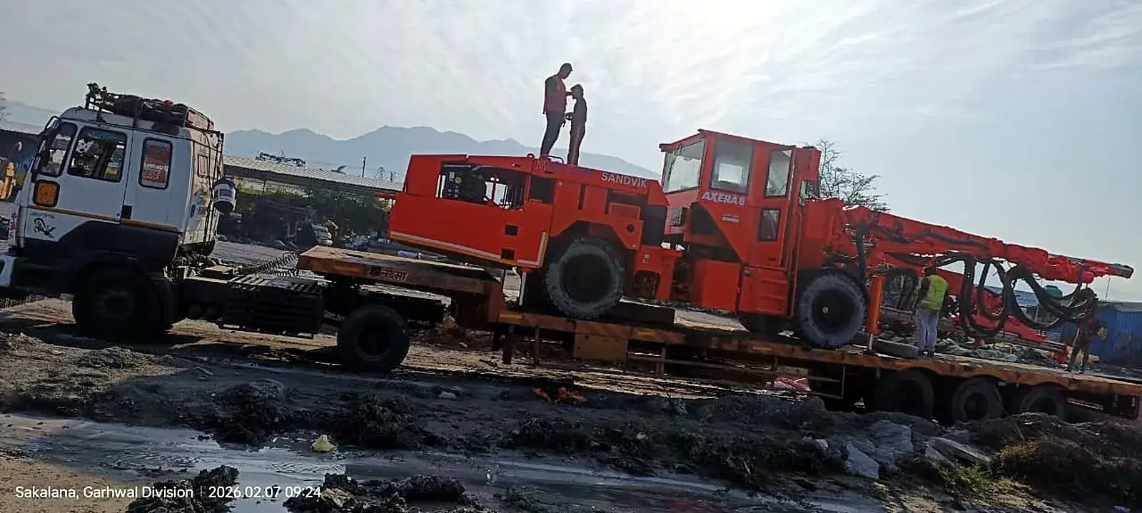 Mining loader on a low-bed trailer